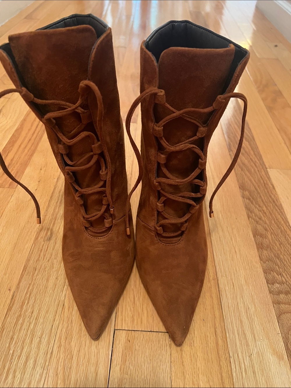 Good American Women's Brown Suede Pointed-Toe Lace-Up Ankle Boots